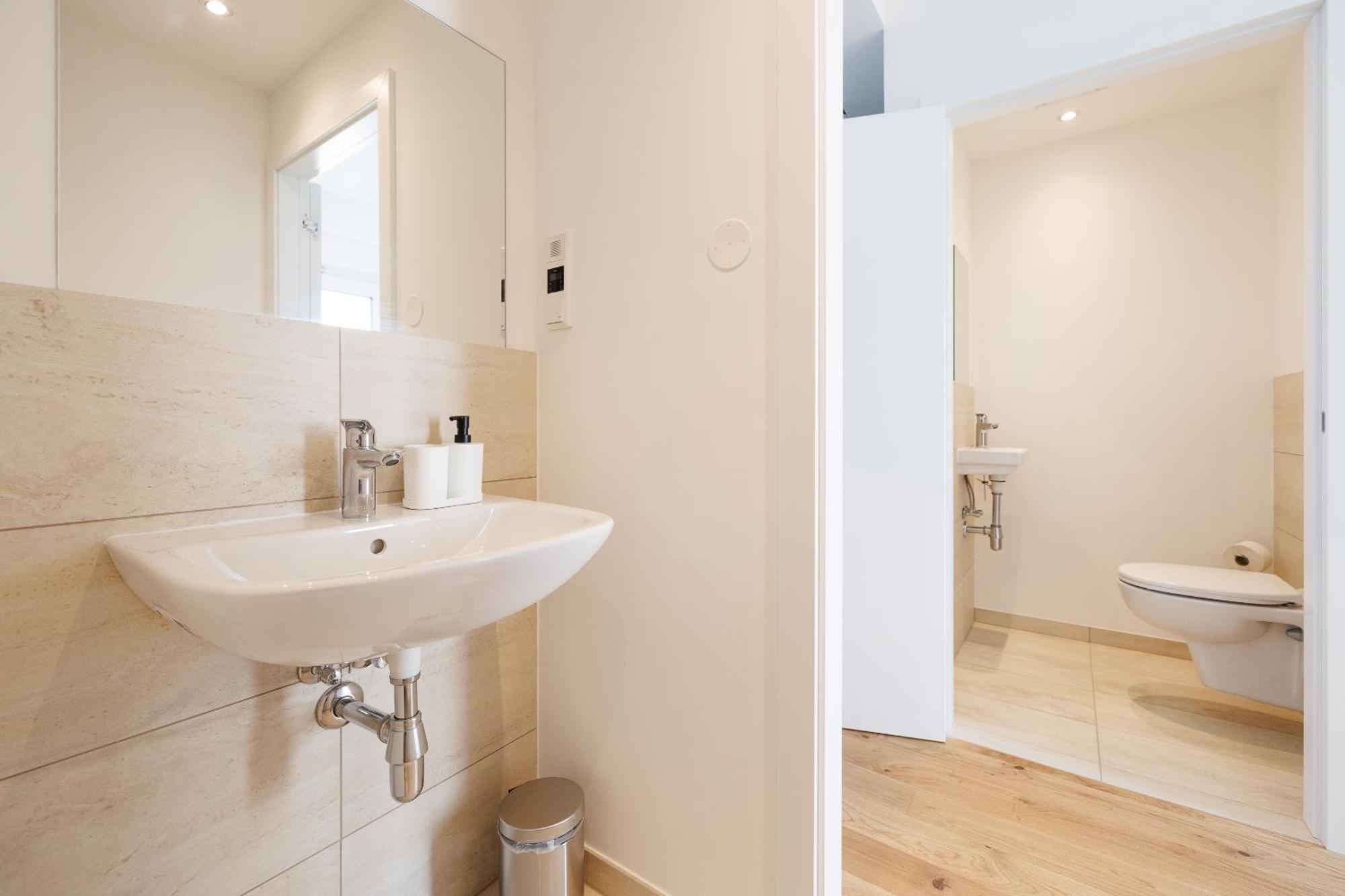 וינה Symphony Apartments 38 - Modern Loft With Terrace And Grill In Central Location מראה חיצוני תמונה