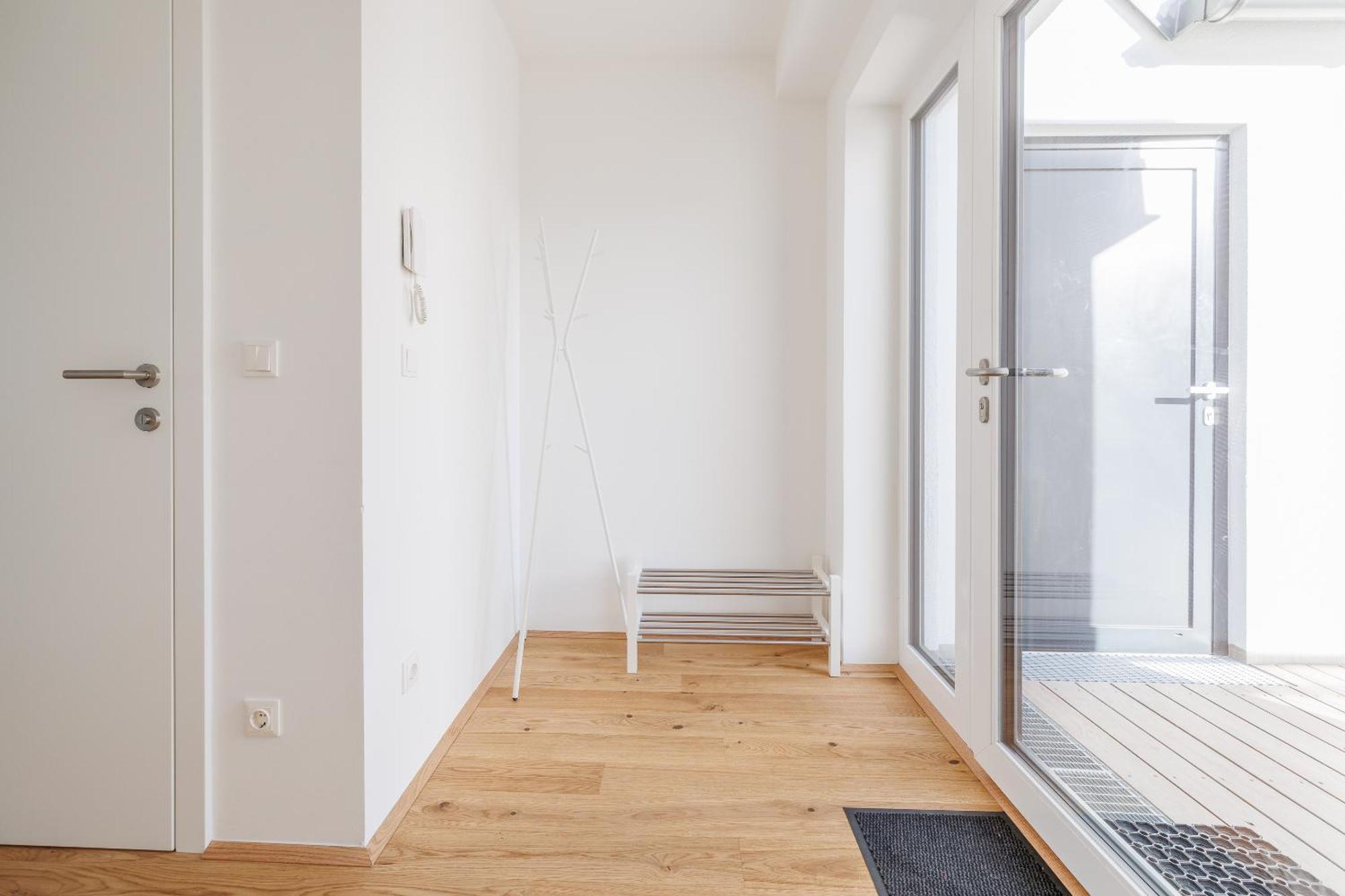 וינה Symphony Apartments 38 - Modern Loft With Terrace And Grill In Central Location מראה חיצוני תמונה