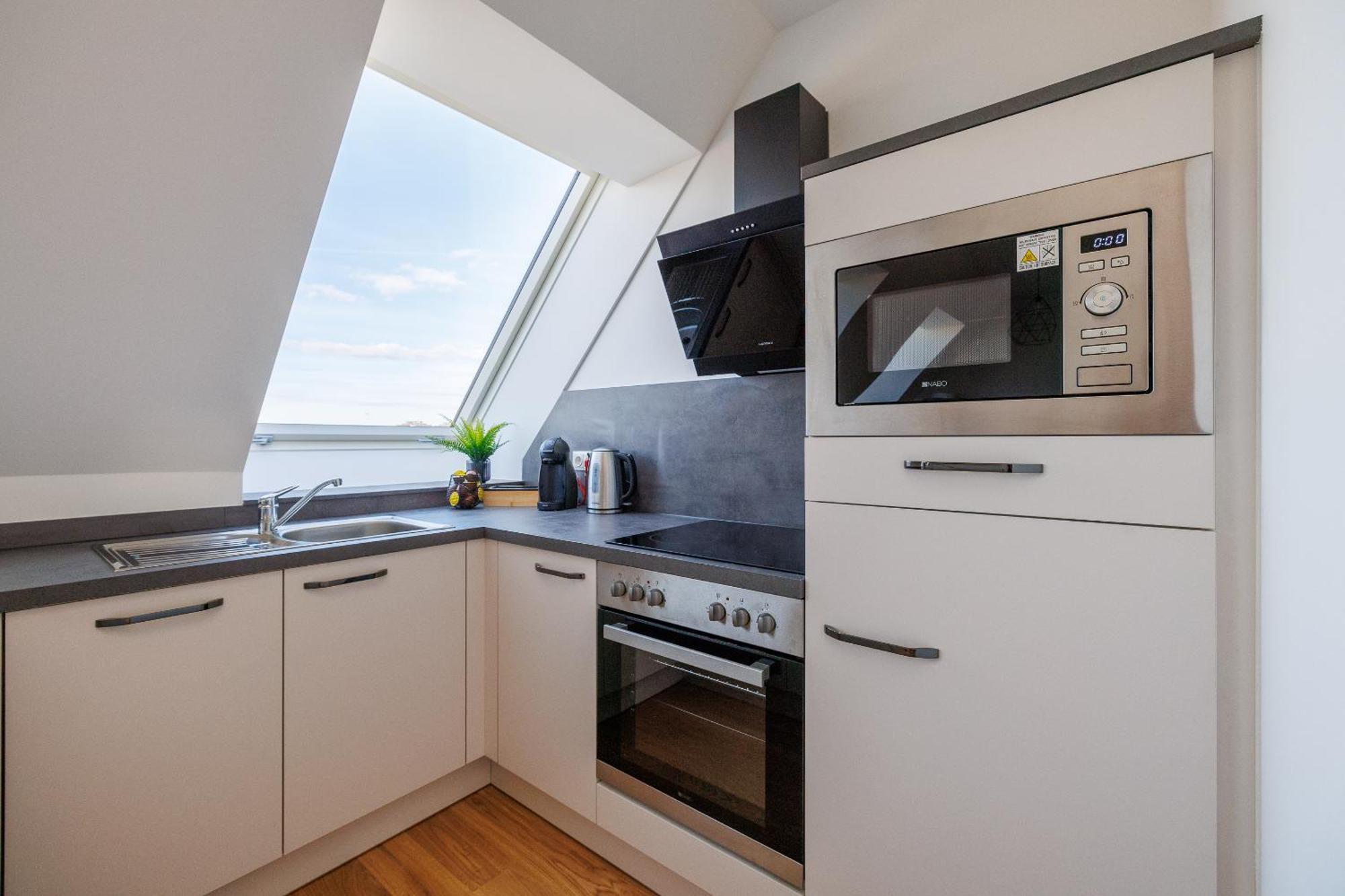 וינה Symphony Apartments 38 - Modern Loft With Terrace And Grill In Central Location מראה חיצוני תמונה
