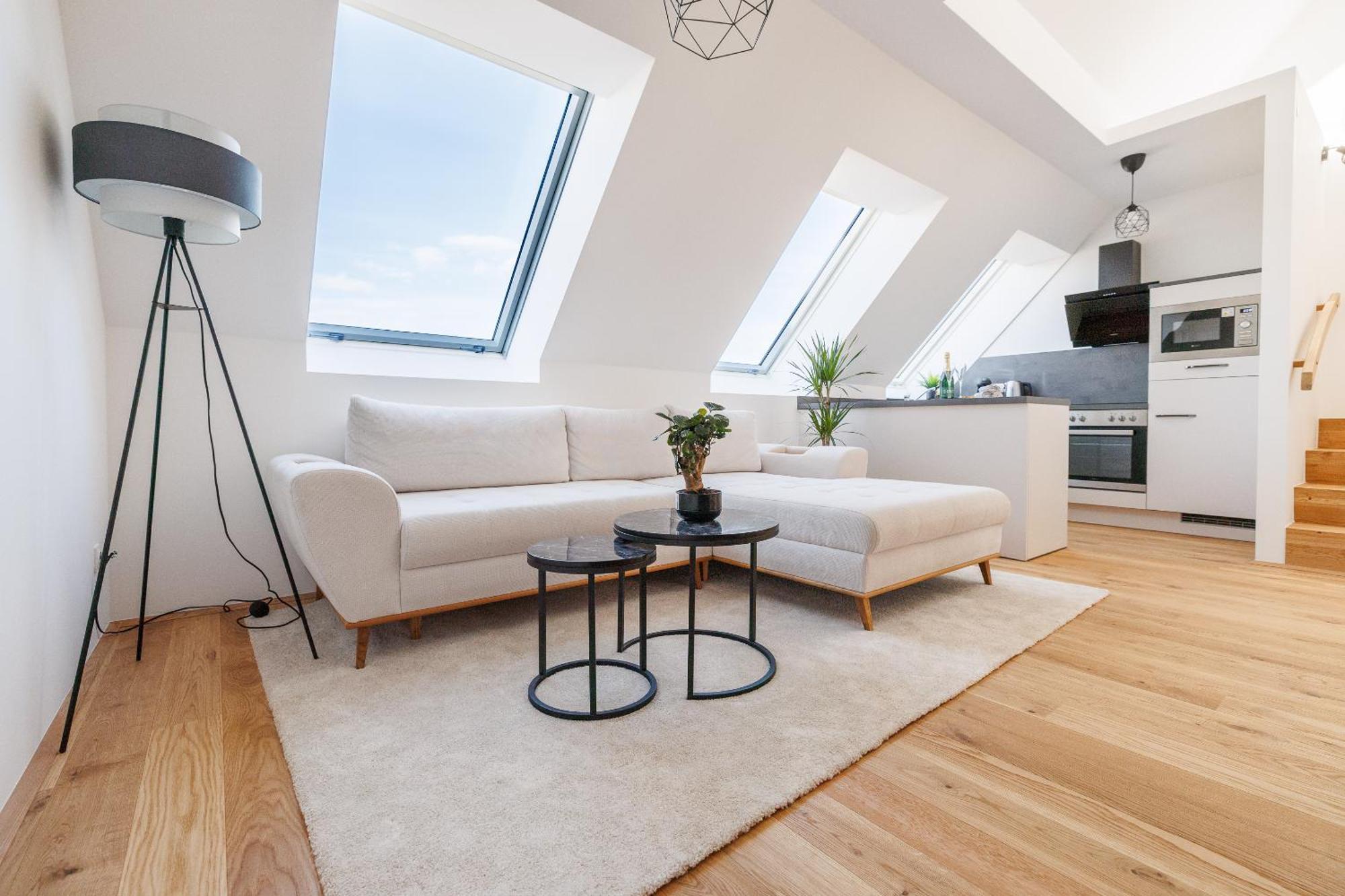 וינה Symphony Apartments 38 - Modern Loft With Terrace And Grill In Central Location מראה חיצוני תמונה