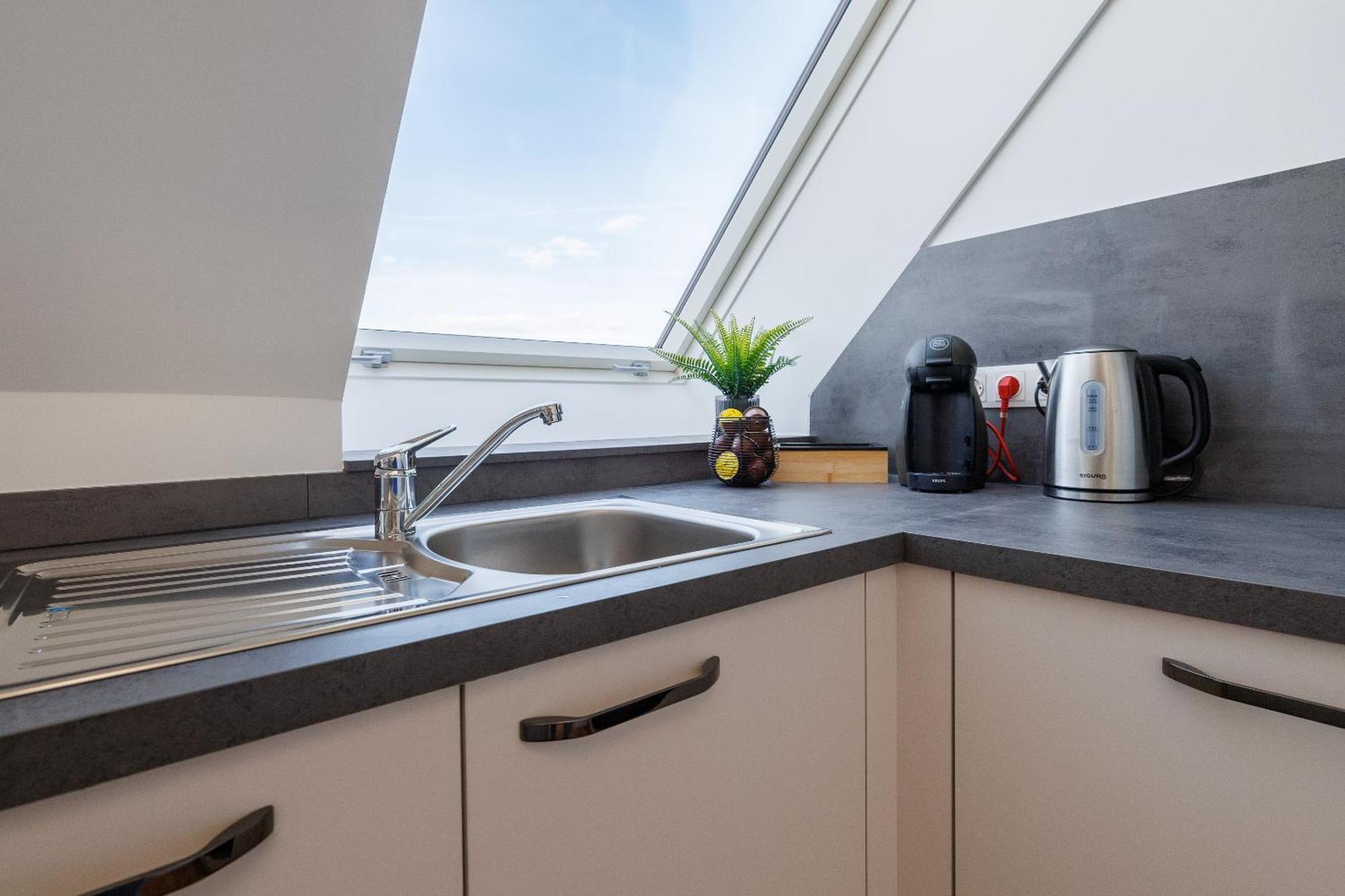 וינה Symphony Apartments 38 - Modern Loft With Terrace And Grill In Central Location מראה חיצוני תמונה